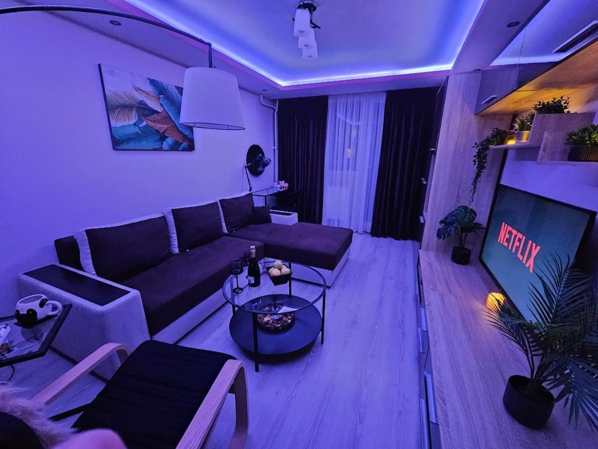 O - Free Parking Apartament Bucureşti